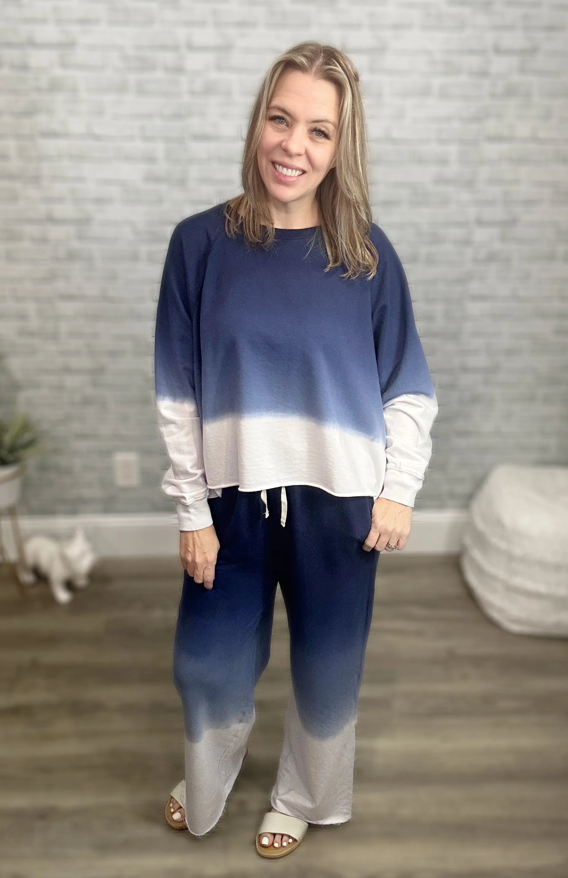 2 Colors - Ombre Sweatshirt and Pants Lounge Set