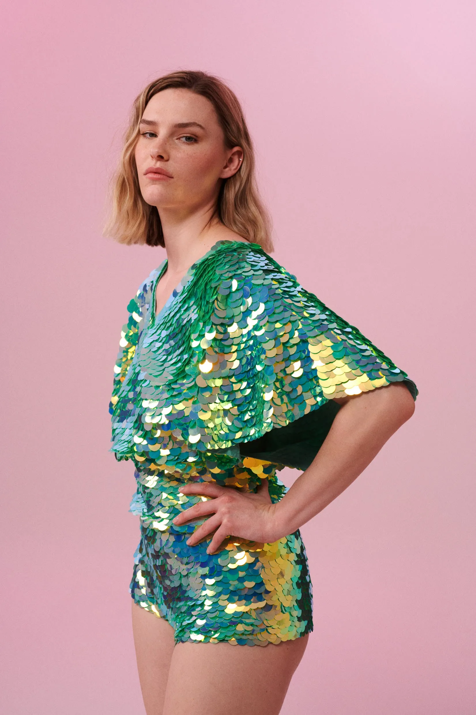 FLORENCE SEQUIN CAPE TOP - CHAMELEON