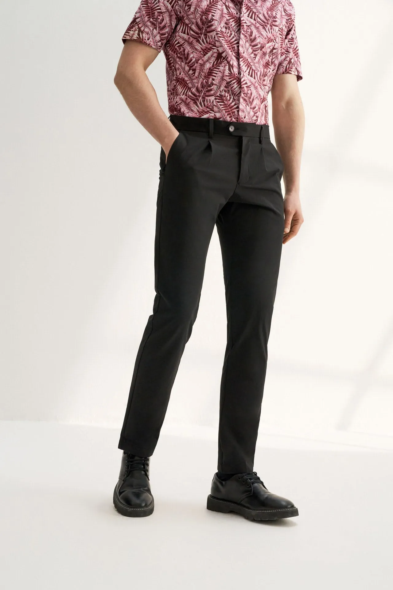 Seersucker Stretchy Casual Pants in Extra Slim Fit