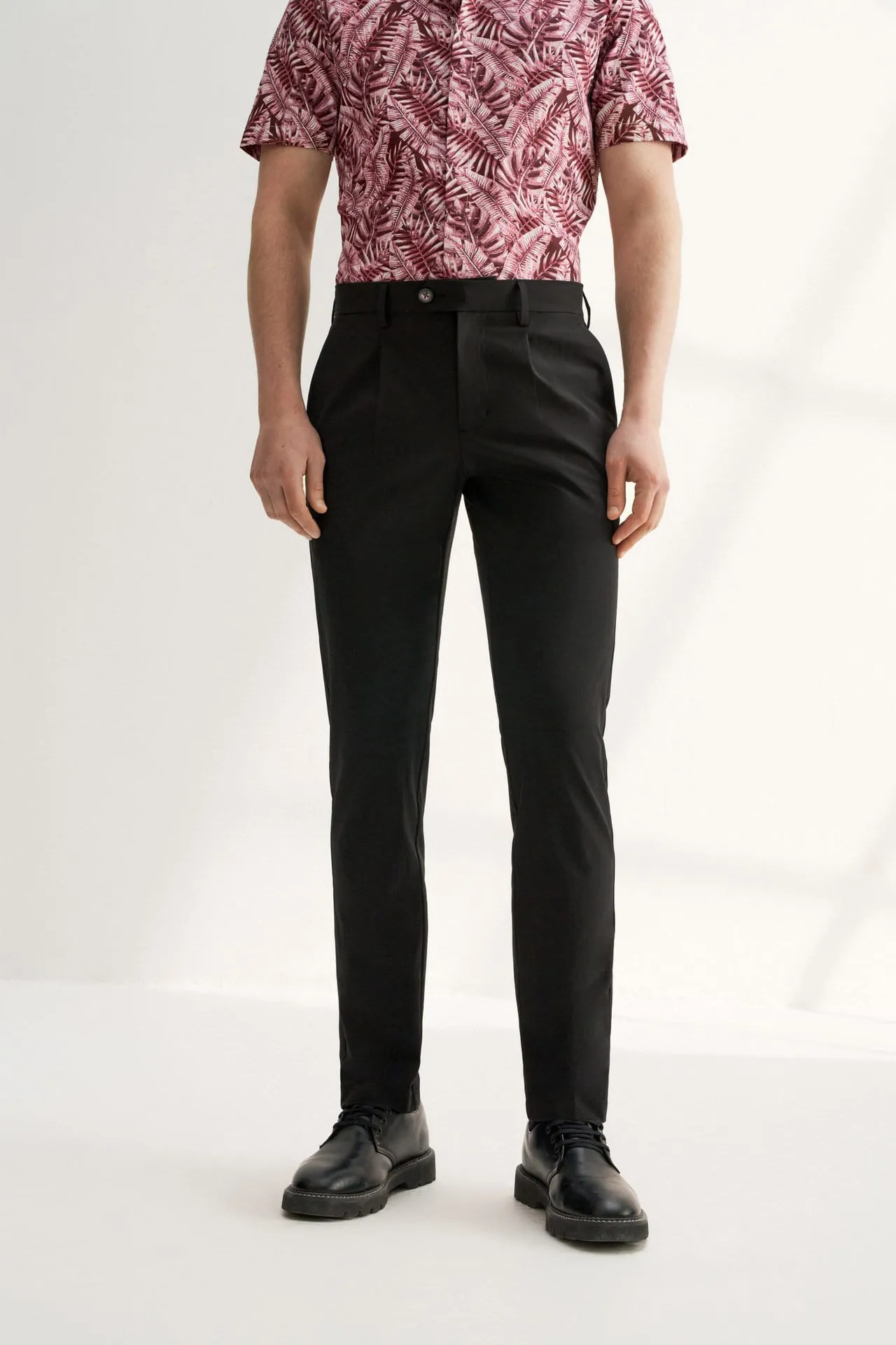 Seersucker Stretchy Casual Pants in Extra Slim Fit